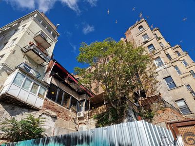 Decrepit Stambul