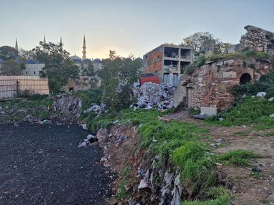 Decrepit Stambul
