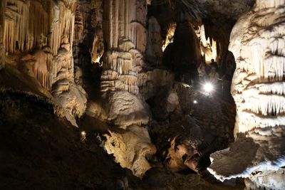 Pristojna cave