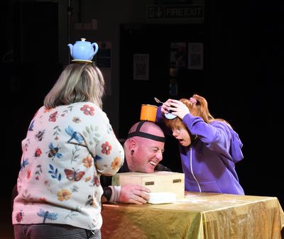 25Nov11-FEAST-Day 2- Out of the Box - DSC_9705.JPG