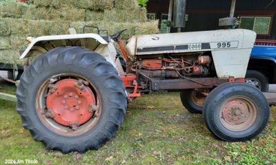 Case 995 Tractor