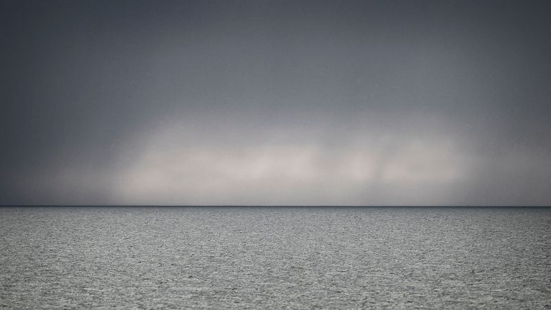 sea - sky. Clouds and light