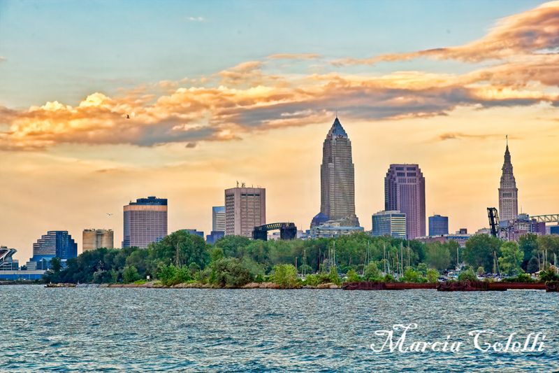 CLEVELAND SKYLINE AT SUNSET_4810.jpg