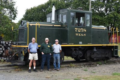 11- Train crew at WK&S (Wanamaker, Kempton & Southern). The folks who moved the locos for us. (Sep 25, 2025).JPG