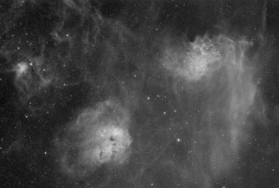 Nébuleuses dans le Cocher, IC 405, 410 et 417