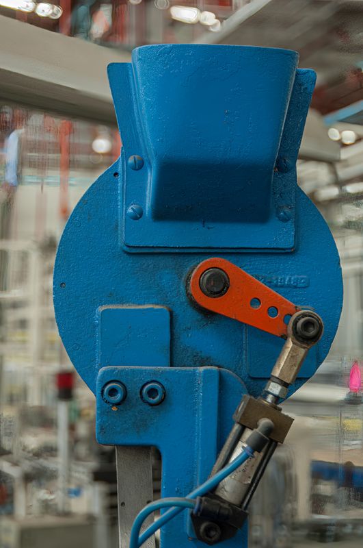 Applica Parts Feeder