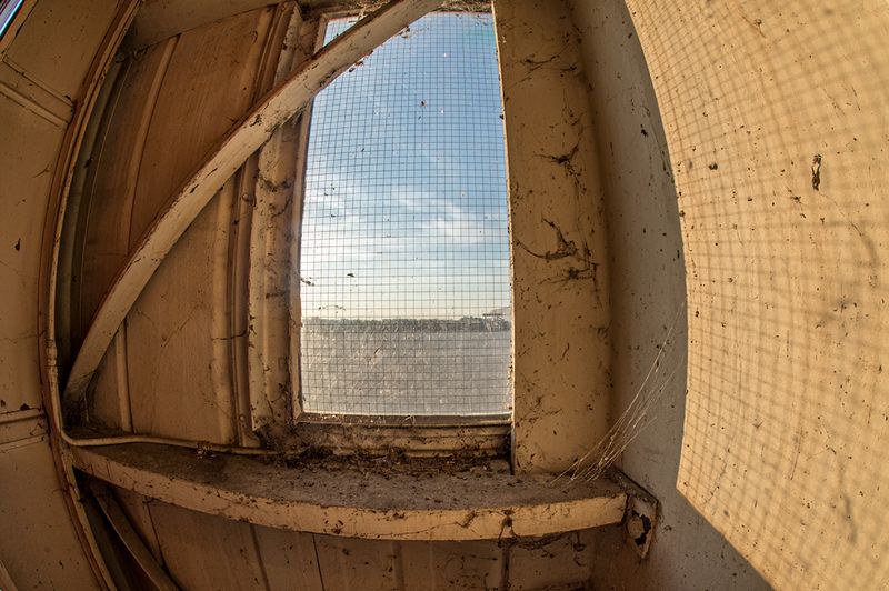 Aveos Window