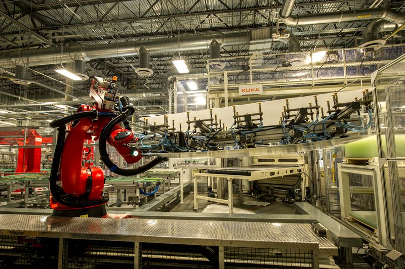 Evergreen Solar Kuka Robots