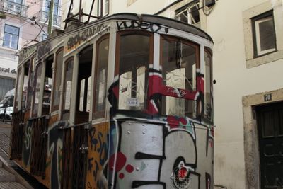  Colorful Bica elevador at top 