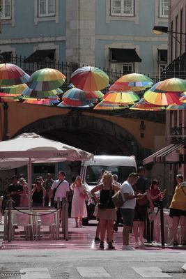 The infamous Pink Street (Rua Nova Carvalho)