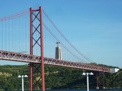 25 Abril Bridge with Cristo, photo by Howard
