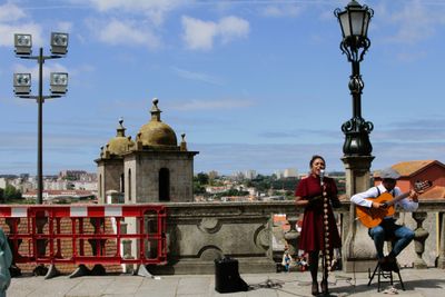 Fado singer at the Se