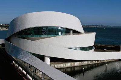 Leixoes port terminal with its ribbons