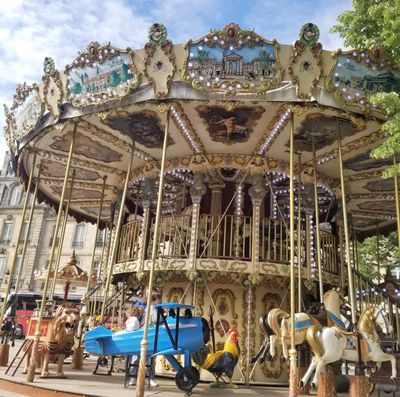 While exploring Bordeaux I found a carousel
