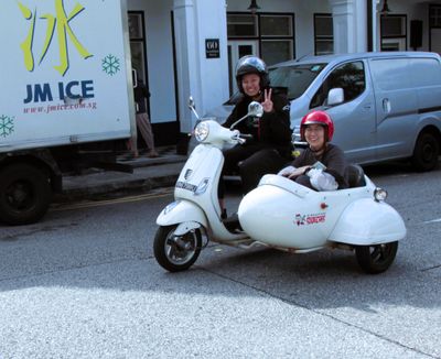 Mini sidecar riders