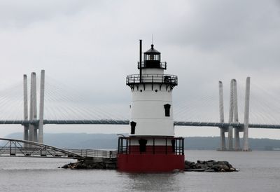 Lighthouse with Tappan Zee (Cuomo) Bridge
