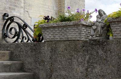 Decorations on one of the church buildings