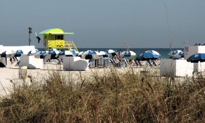 Lifeguard tower 6th St.