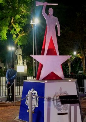 Afterwards walked around a bit near the BnB. (Bay of Pigs Memorial)