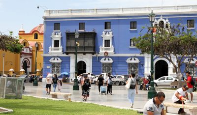 Another pretty corner of plaza