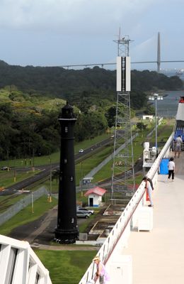 Gatun Northbound Rear Lighthouse with replacement marker & Bridge