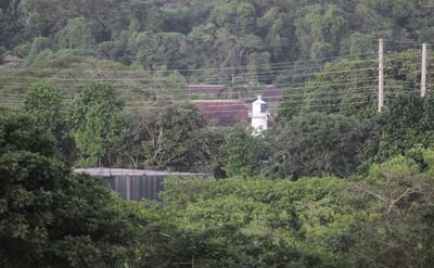 Gamboa N-bound Rear Lighthouse after Miraflores locks 620p