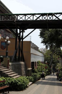 Bajada de los Banos walk with Bridge of Sighs & its lock-lined railings. 