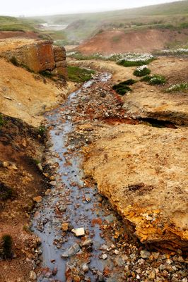 Krysuvik gulch of mud & rocks 