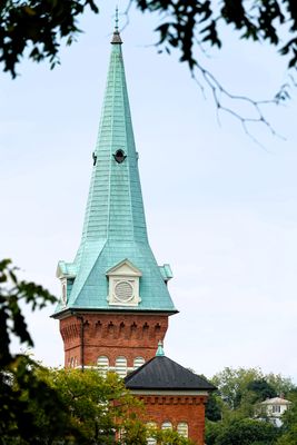 Church steeple from the gardens at the Woodrow Wilson Center