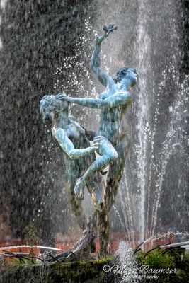 Piazza Del Liberta 61399