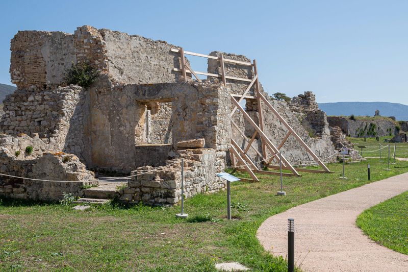 Agia Mavra Fort IMG_1666.jpg
