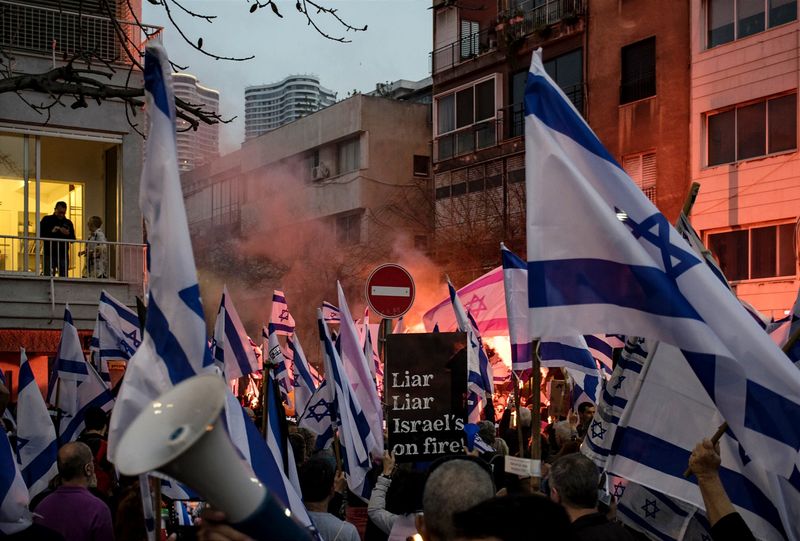 Liar! Liar! Israels on Fire!