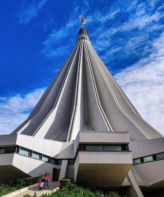 Basilica Santuario Madonna delle Lacrime