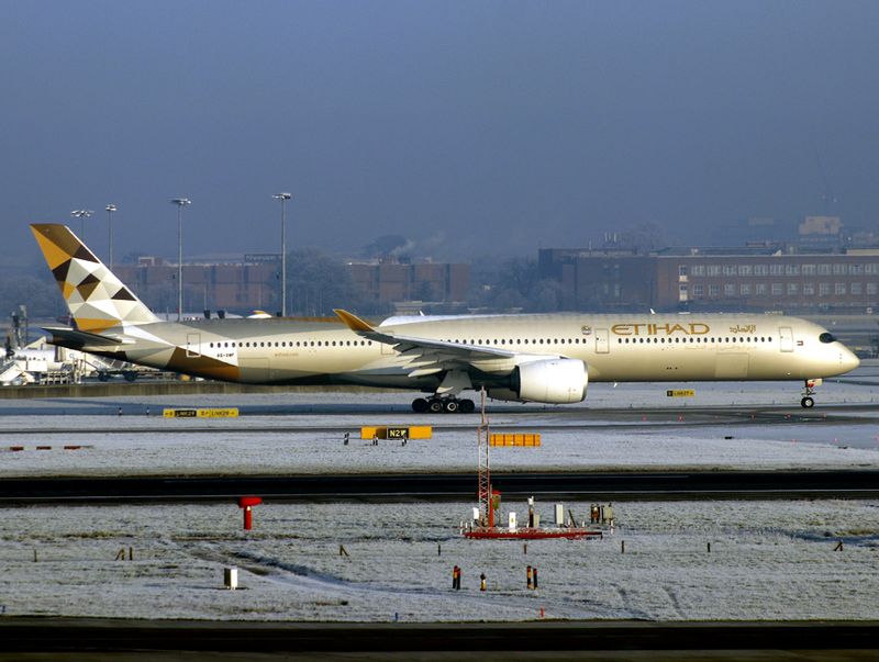 A350-1041 A6-XWF