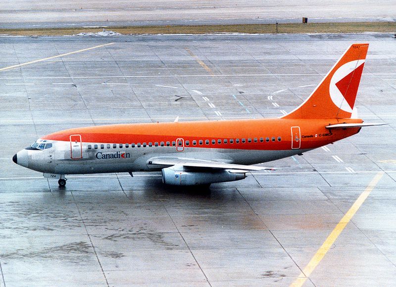 B737-200 C-GMCP 