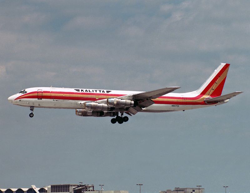 N807CK (MIA 2000) FB.jpg