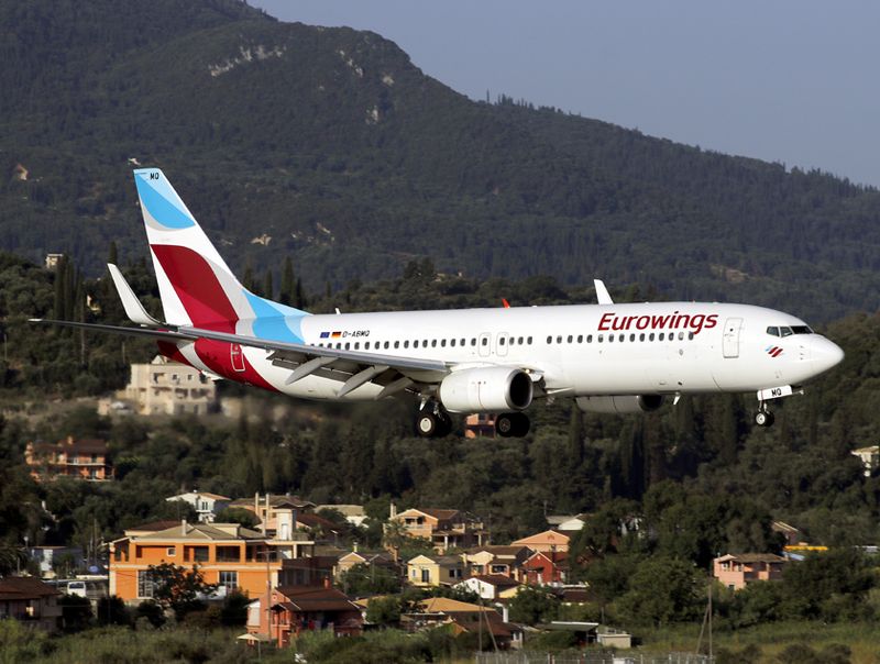 B737-800(WL) D-ABMQ