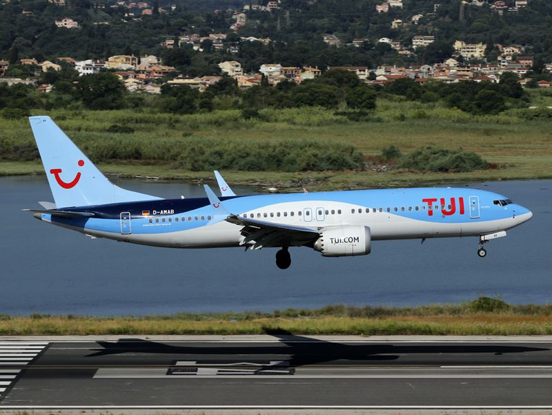B737-Max 8 D-AMAB 