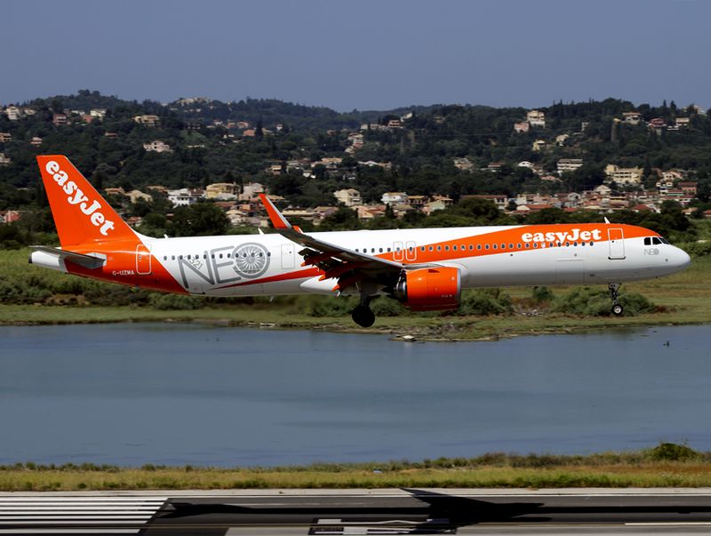 A321N G-UZMA