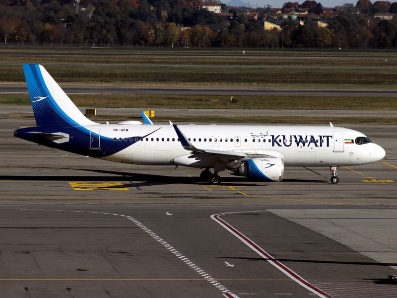 Airbus A320N 9K-AKM