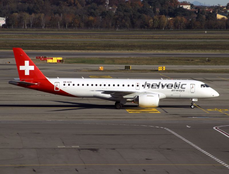 ERJ 195-E2 HB-AZB 