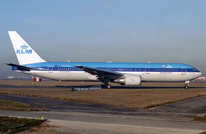 PH-BZE (LHR 96) FB.jpg