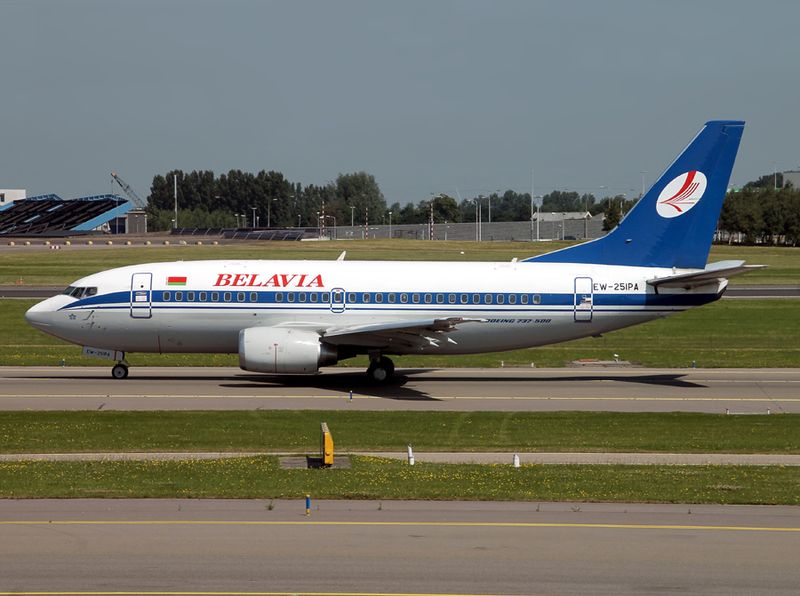 B737-500 EW-251PA 
