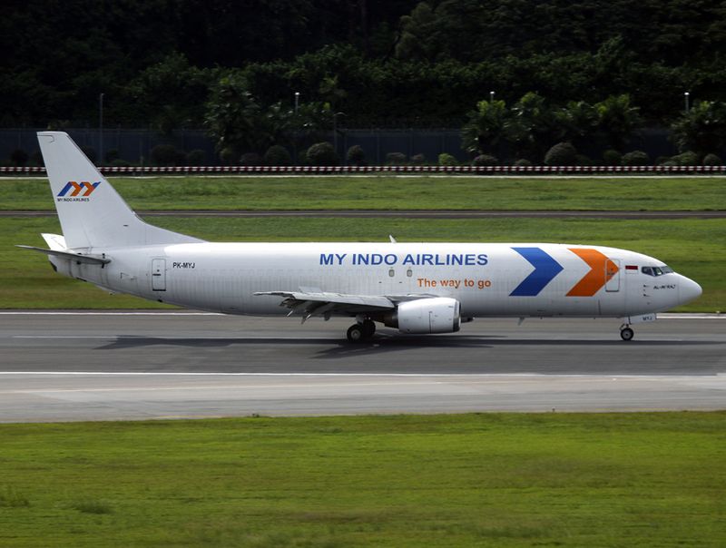 Boeing 737-400(F) PK-MYJ