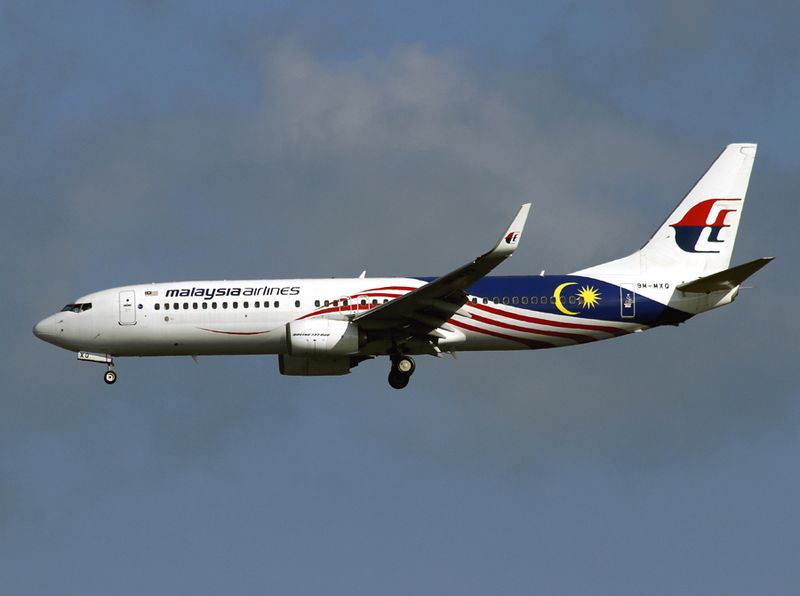 B737-800 9M-MXQ