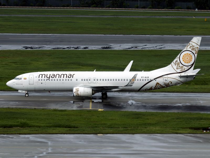 B737-800 XY-ALB