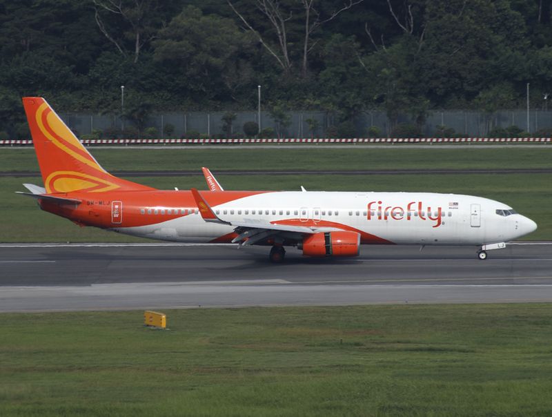 B737-800 9M-MLJ