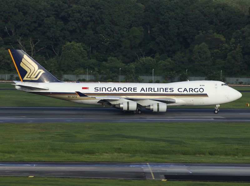 B744F 9V-SFO