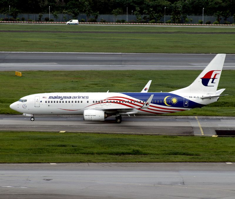 B737-800(WL) 9M-MLQ