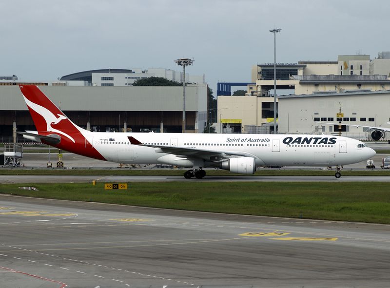 VH-QPE (SIN 17-01-24) FB.jpg